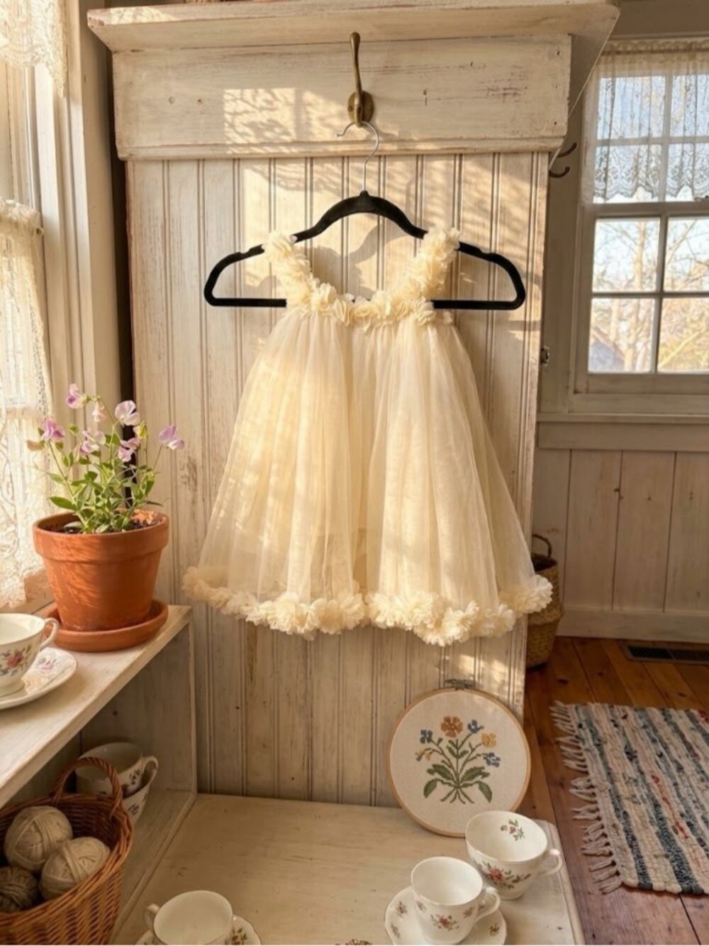 Vintage Girls Size 4 Ivory Tulle Flower Dress Floral Wedding Party Fairycore